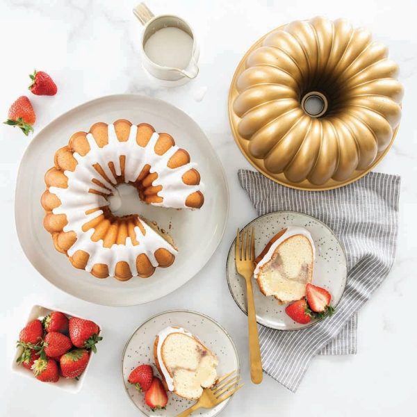 Nordic Ware Bundt Pan Aluminum Gold 10 Cup Capacity-2